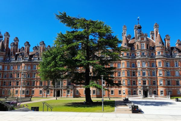 Royal-Holloway-University-front-of-building.-Masthead